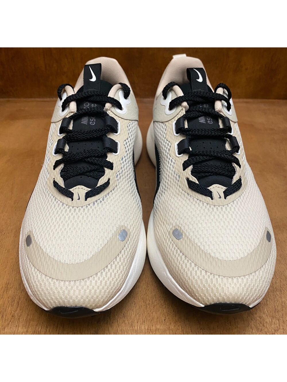 Nike React Escape Run 2 Shoes Women Sz 8 Sandrift Sail Beige Sneakers DJ9976-100 - Picture 3 of 15